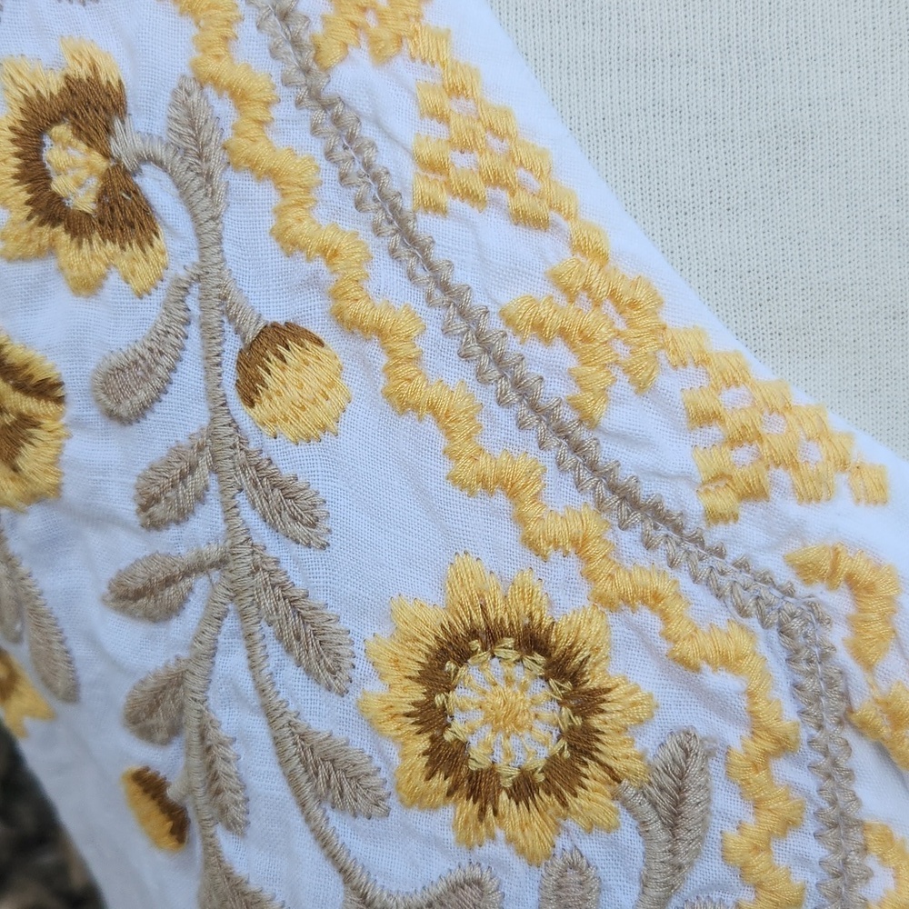 Johnny Was linen white yellow floral embroidered lace front top small - Picture 4 of 9